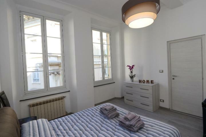 Exclusive Apt Really Downtown - Free Private Parking Included! جنوة المظهر الخارجي الصورة